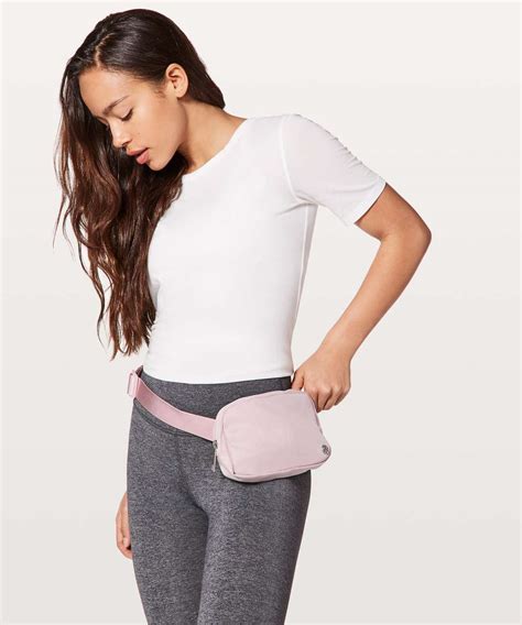 lululemon belt bag cheap.